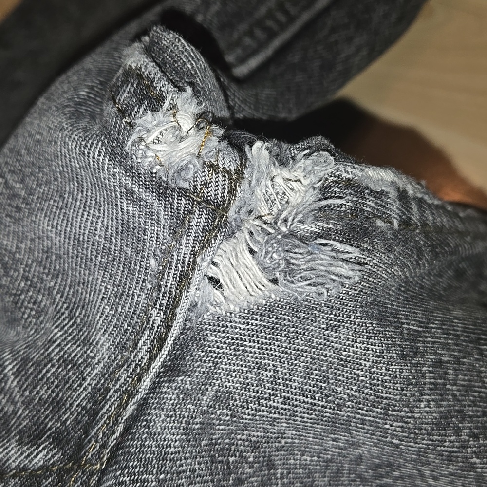 Vintage Levi 501 Button Fly Black Wash Jeans 38x32 Usa Made Ripped Crotch - Picture 9 of 16